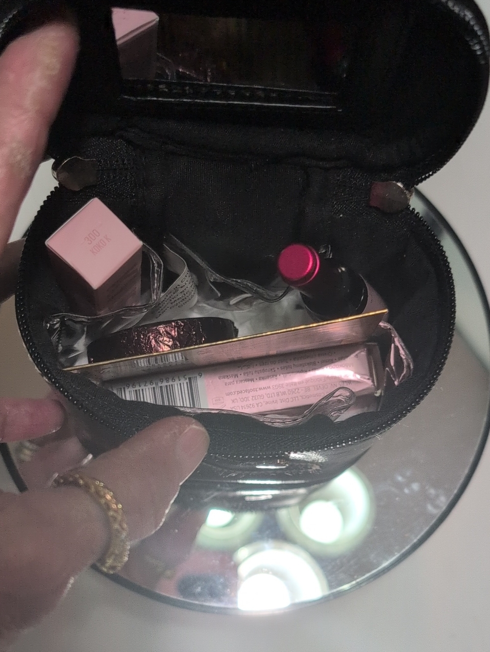 NWT Small, Cute Travel Vanity with High Heel & TRAVEL SIZE GOODIES 💥 - Picture 4 of 11